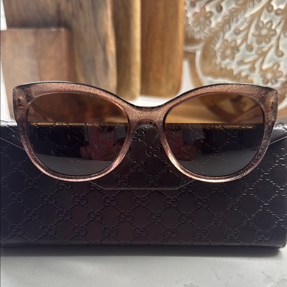 Gucci  Cat-Eye Sunglasses - Picture 1 of 10